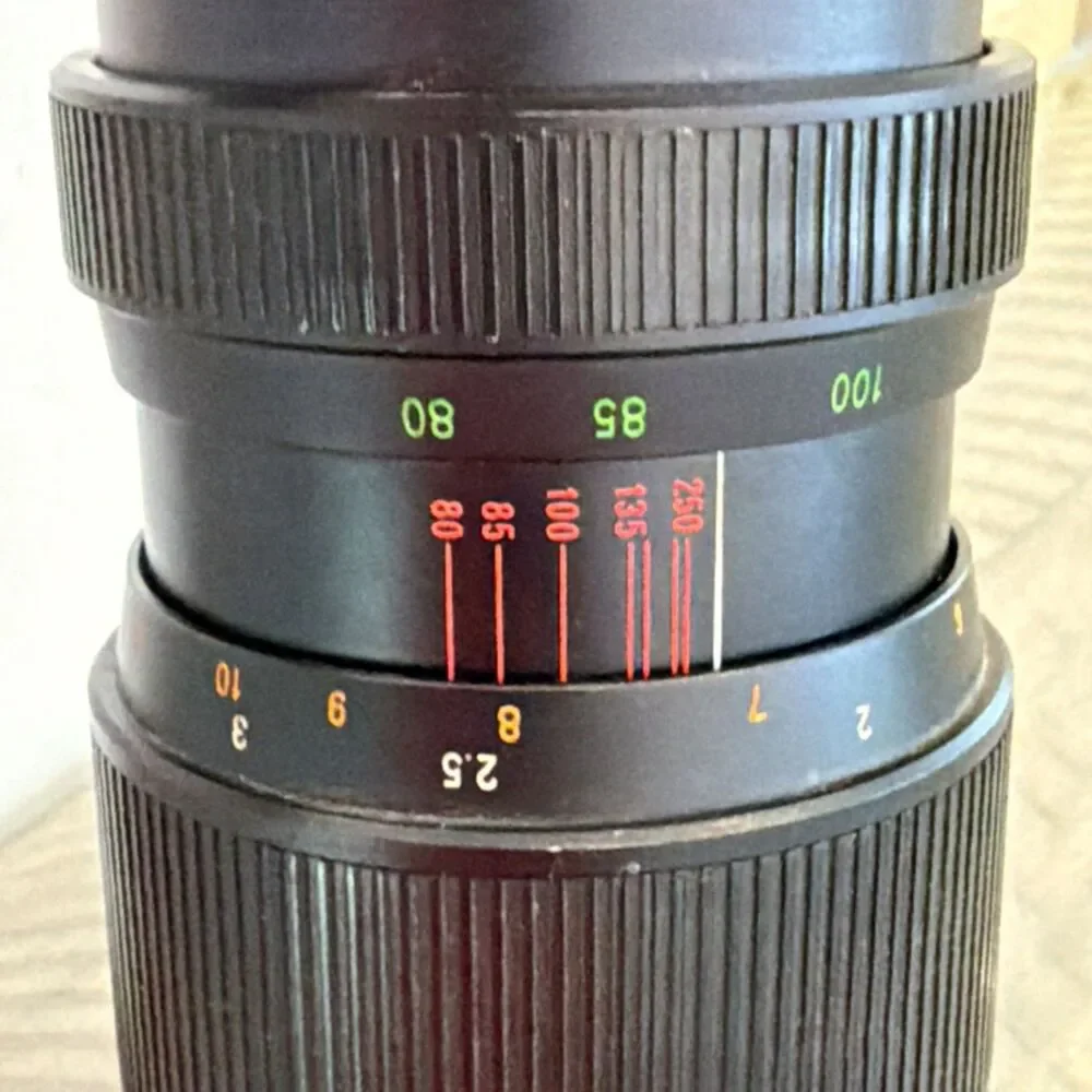 Asanuma Manual Focus Zoom Lens Auto-Zoom 1:4.5 f=80mm-250mm No. 110474